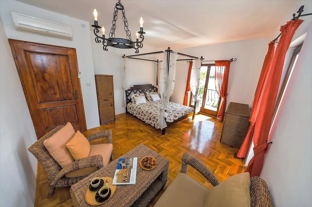 Holiday Home Dalmatina Sukosan